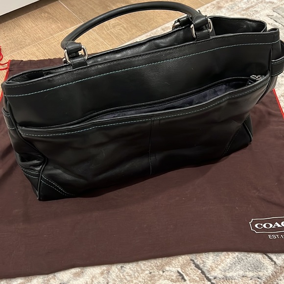 COACH Black Leather Tote Bag Laptop Commuter Expandable Tote Tassel Detail - Picture 2 of 9